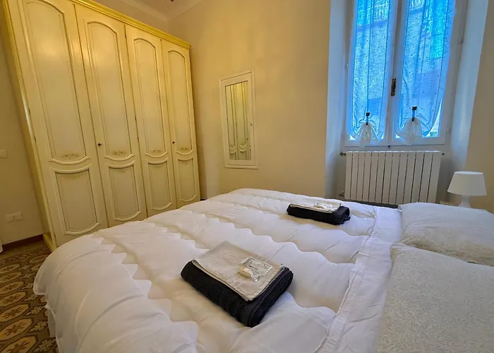 Full House Centro Holiday home Sanremo